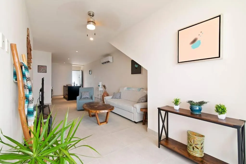 Seahorse Prvt Jacuzzi W Ocean View Beach Access 9 Pools Akumal Apartment