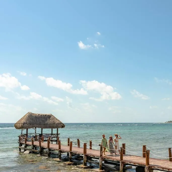Seahorse Prvt Jacuzzi W Ocean View Beach Access 9 Pools Akumal
