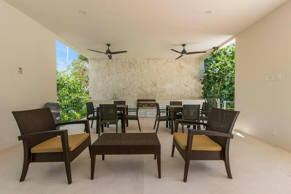 Apartment Seahorse Prvt Jacuzzi W Ocean View Beach Access 9 Pools Akumal